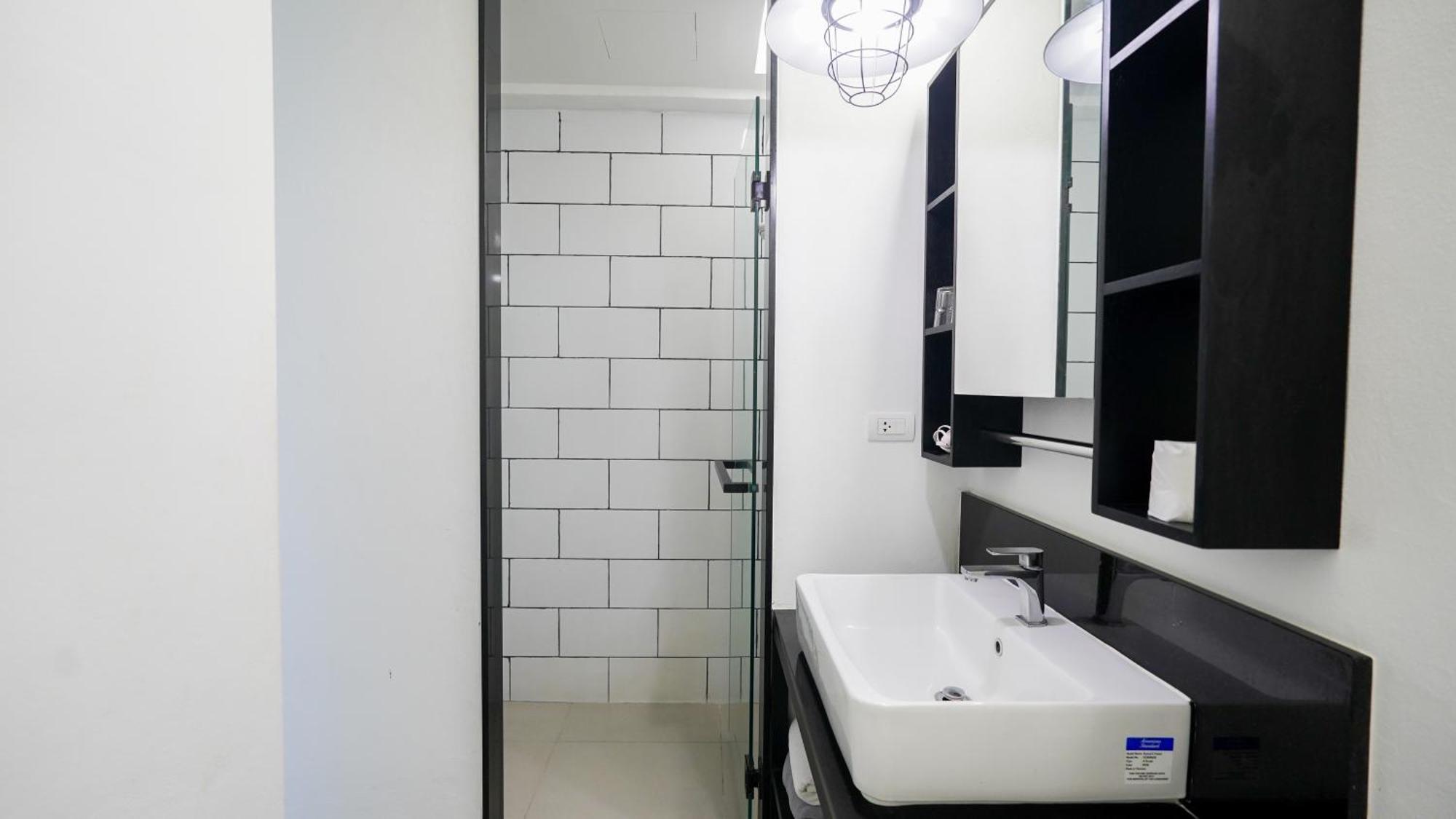 Marina House Muaythai Ta-Iad Phuket Chalong Ngoại thất bức ảnh